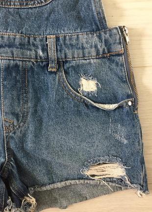 Шалено крутий джинсовий комбінезон3 фото