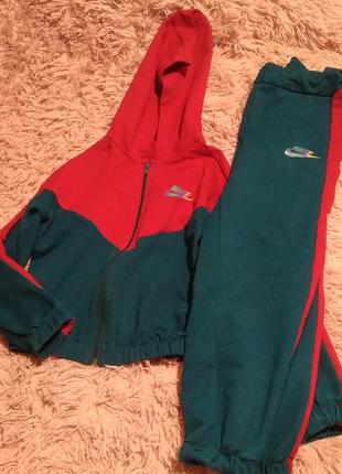 Спортивний костюм