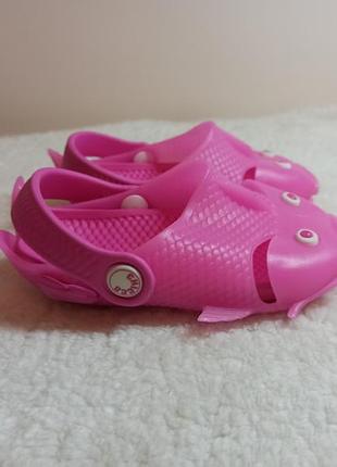 Аквашузи сабо клоги chicco