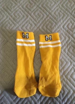 Шкарпетки примерно на 4-6 роки