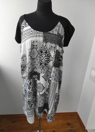 Лаконічне сукню в абстрактний принт 26 р від samya