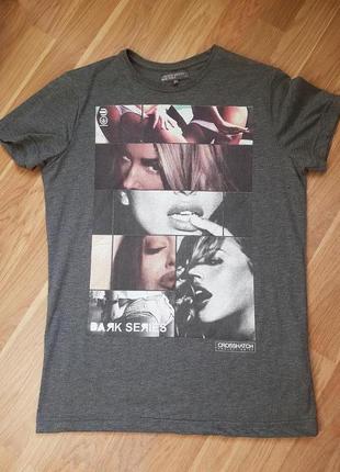 Жіноча футболка