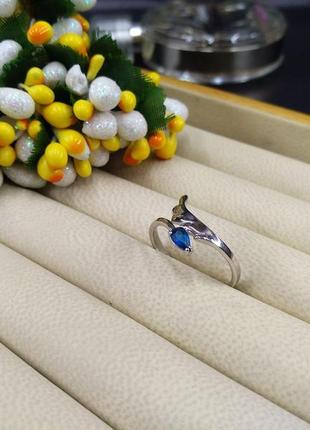 Серебряное кольцо с синим фианитом завитушки узор 925 последний размер 16,5 скидка4 фото