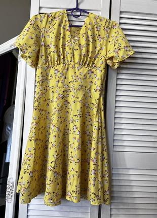Сукня в жовті квіточки1 фото