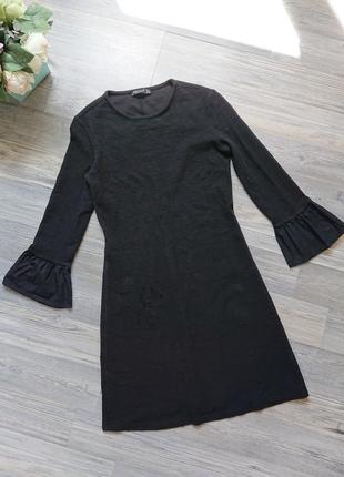 Базовое черное женское платье bershka р.s/m