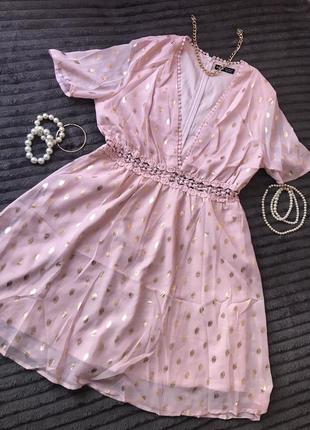 Платье летнее розовое пастельное с золотым принтом