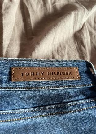 Чудові прямі класичні повсякденні джинси tommy hilfiger оригінал 27/326 фото