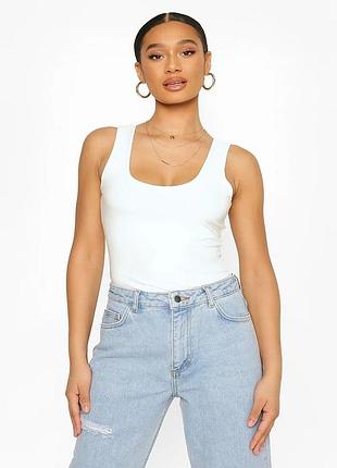 Базовый белый боди от boohoo