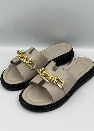 Шльопанці жіночі, натуральна шкіра