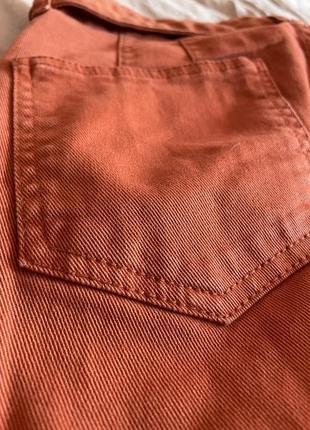 Теракотові прямі джинси із пояском bershka розмір m6 фото
