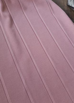 Пильно-розовая фактурная юбка миди3 фото