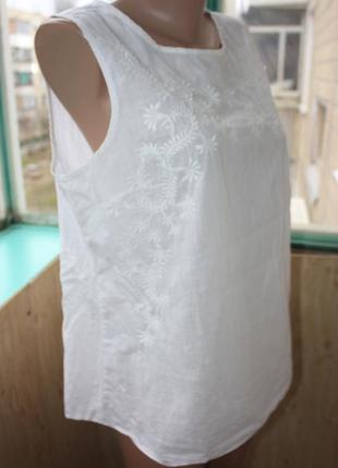 Натуральная лёгкая блуза майка с цветочной вышивкой3 фото