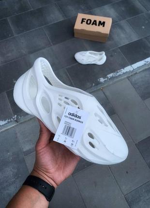Adidas yeezy foam runner white чоловічі капці адідас1 фото