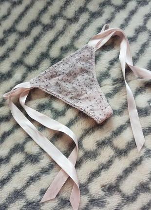 Очень красивые стринги с завязками