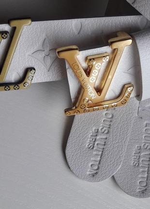 Женский белый брендовый кожаный ремень