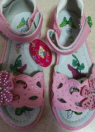 Детские босоножки с кожаной ортопедической стелькой р.26,27,30,31 нежно розовые девочкам