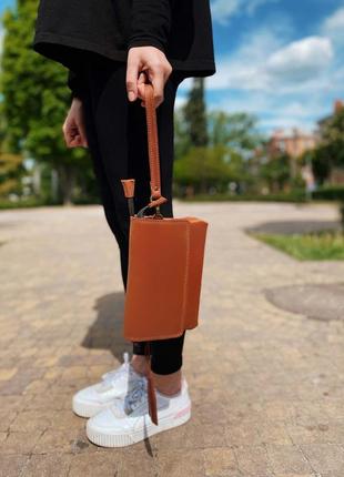 Жіноча шкіряна сумочка клатч с індивідуальним гравіюванням
