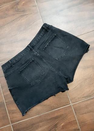 Дизайнерские джинсовые шорты с вышивкой8 фото