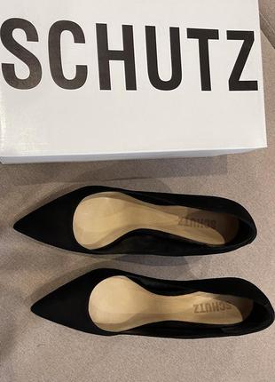 Туфлі schutz