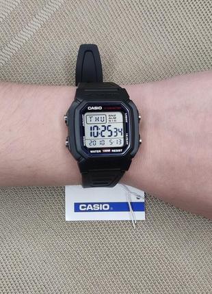 Зовнішній чоловічий годинник із водозахистом 100 м. casio w-800h-1avef