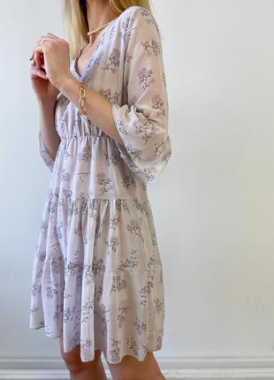 Шифонова лілова сукня в квітковий принт10 фото
