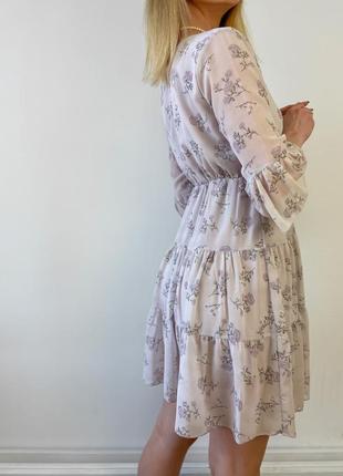 Шифонова лілова сукня в квітковий принт6 фото