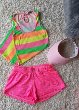 Летние актуальные розовые шорты nice