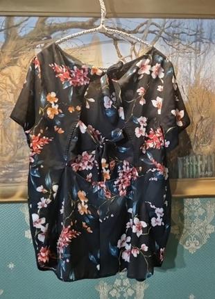 Нова блузка