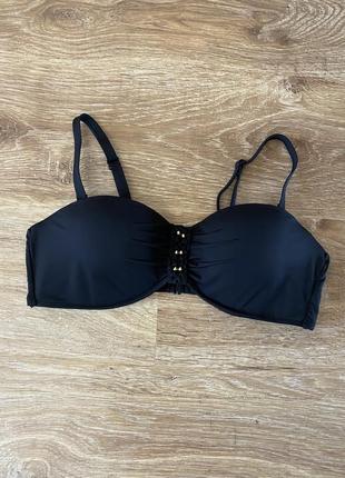 Шикарний , верх від купальника, чорного кольору