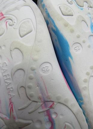 Продам босоніжки 4