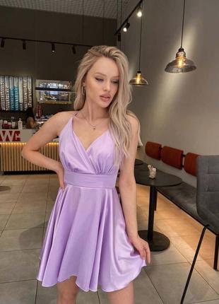 Шовкове коротке плаття зі спідницею сонце і відкритою спиною