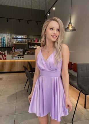 Шовкове коротке плаття зі спідницею сонце і відкритою спиною