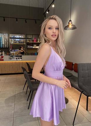 Шовкове коротке плаття зі спідницею сонце і відкритою спиною