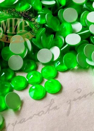 Стразы swarovski, цвет electric green, ss16 (4 мм), 100шт
