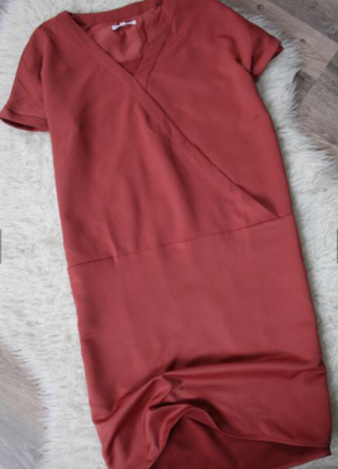 Стильне пряме плаття