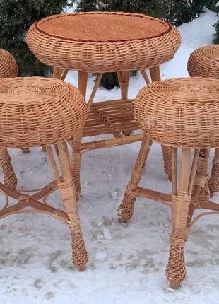 Набор плетеной мебели из лозы  с табуретками4 фото