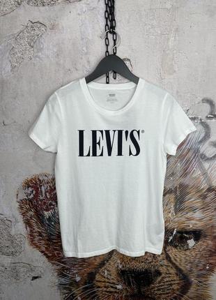 Футболка levi's