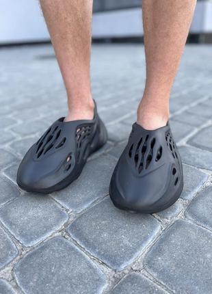Чоловічі кросівки adidas yeezy foam runner black4 фото