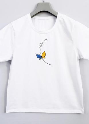 Жіночі патріотичні футболки з вишитим метеликом, від 425 грн9 фото
