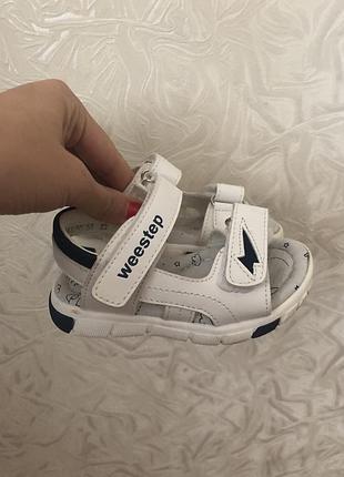 Босоніжки weestep
