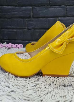 Женские туфли фирмы kangjielu  36-41р. 8033-1 yellow5 фото