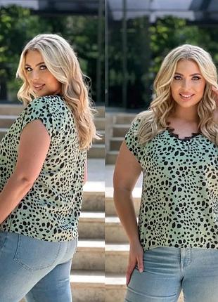 Блузка с кружевом