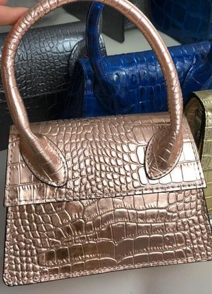 Жіноча шкіряна сумочка італія золотиста