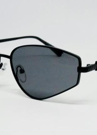 Fendi модные женские солнцезащитные очки лисички узкие черные в черном металле1 фото