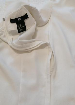H&m біла блуза з баскою 3