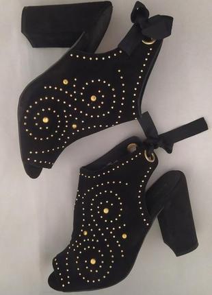 Летние ботинки