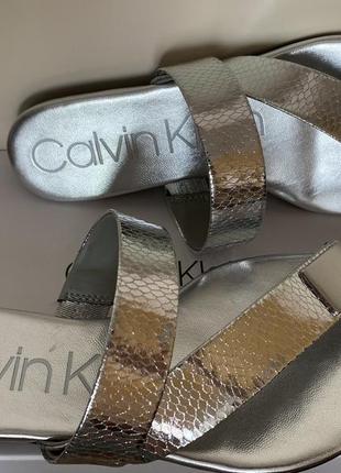 Сандалии шлепанцы saurin на плоской подошве calvin klein оригинал