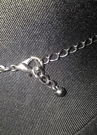 Короткое ожерелье с ограненными крупными бусами4 фото