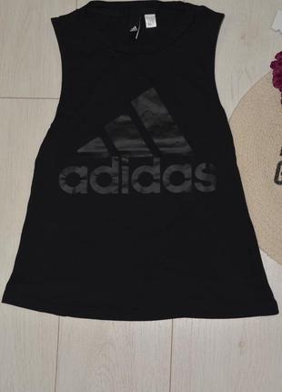 S женская фирменная футболка майка топ с модным принтом лого оригинал адидас adidas3 фото