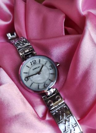 Жіночий наручний годинник стильне модне трендове женские часы